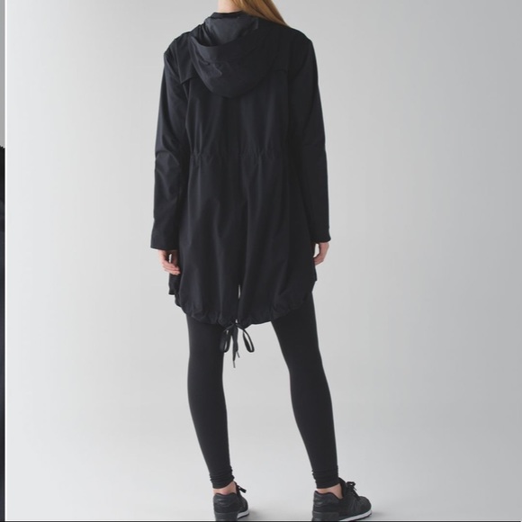 Lululemon &go Swing Trench - Picture 3 of 8